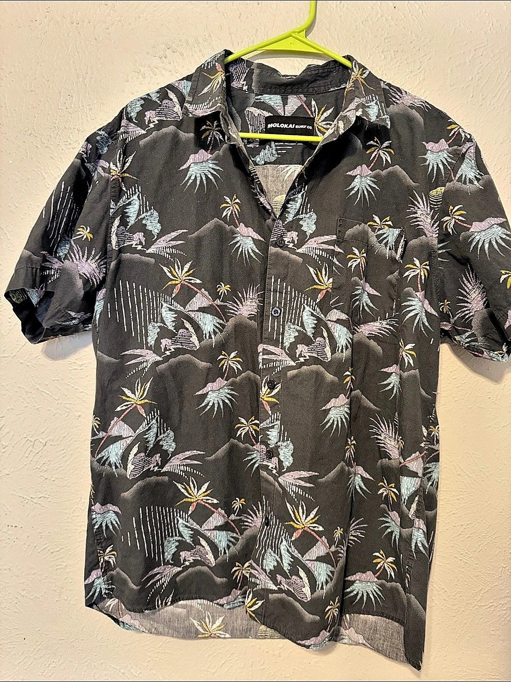 Molokai Surf Co. Men's Tropical Print Shirt XL